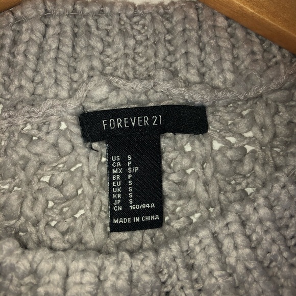 FOREVER 21 Grey Knit Sweater Size Small - Picture 3 of 5
